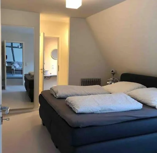 Wohnen Direkt Am Moselstrand * ברנקסטל - קיס